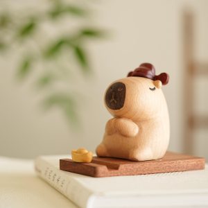 Beech Wood Lucky Bear Phone Stand Handmade Wooden Desk Holder Cute Animal Figurine Phone Dock Home Office Decor Gift